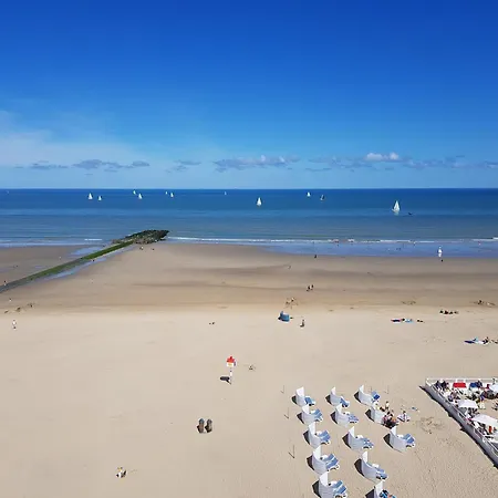 Westende-bad Sea Front With Garage Box *