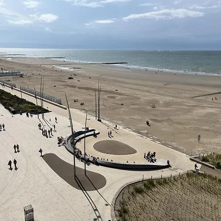 Westende-bad Sea Front With Garage Box *